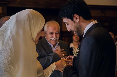 Ehering anstecken im Standesamt Freiburg