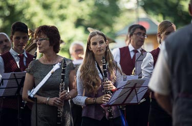 Musikverein spielt beim Sektempfang